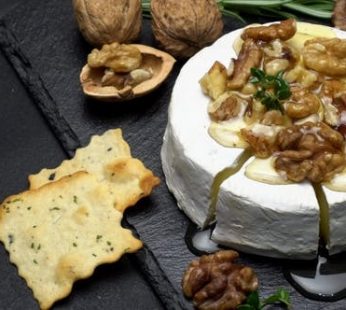 Queso Camembert con nuez (250 grs)